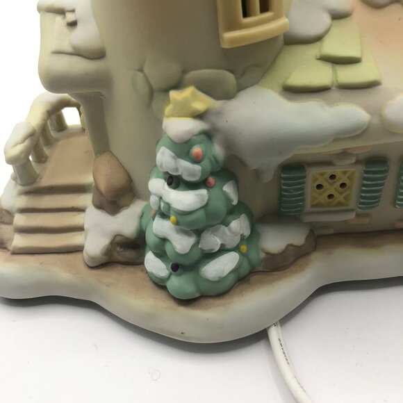 Helen Steiner Rice Collection Windows Of Gold Lighted Ceramic Lighthouse - Picture 11 of 13